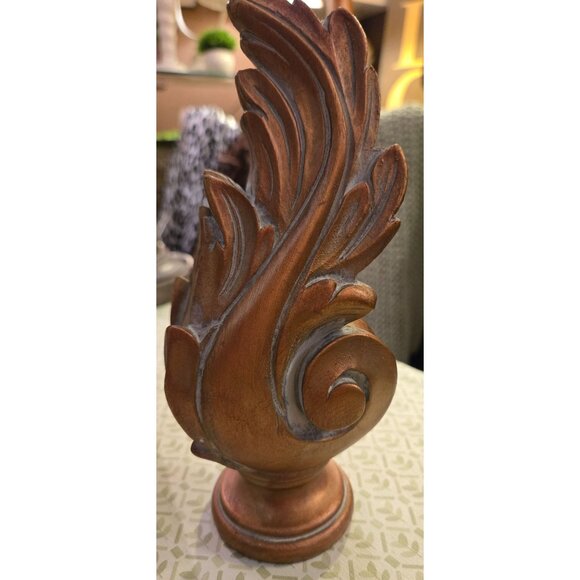 Carved weathered finish finial - Picture 2 of 3